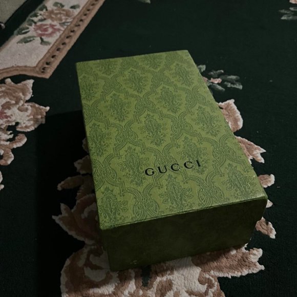 Gucci Men's White Trainers - Picture 6 of 6